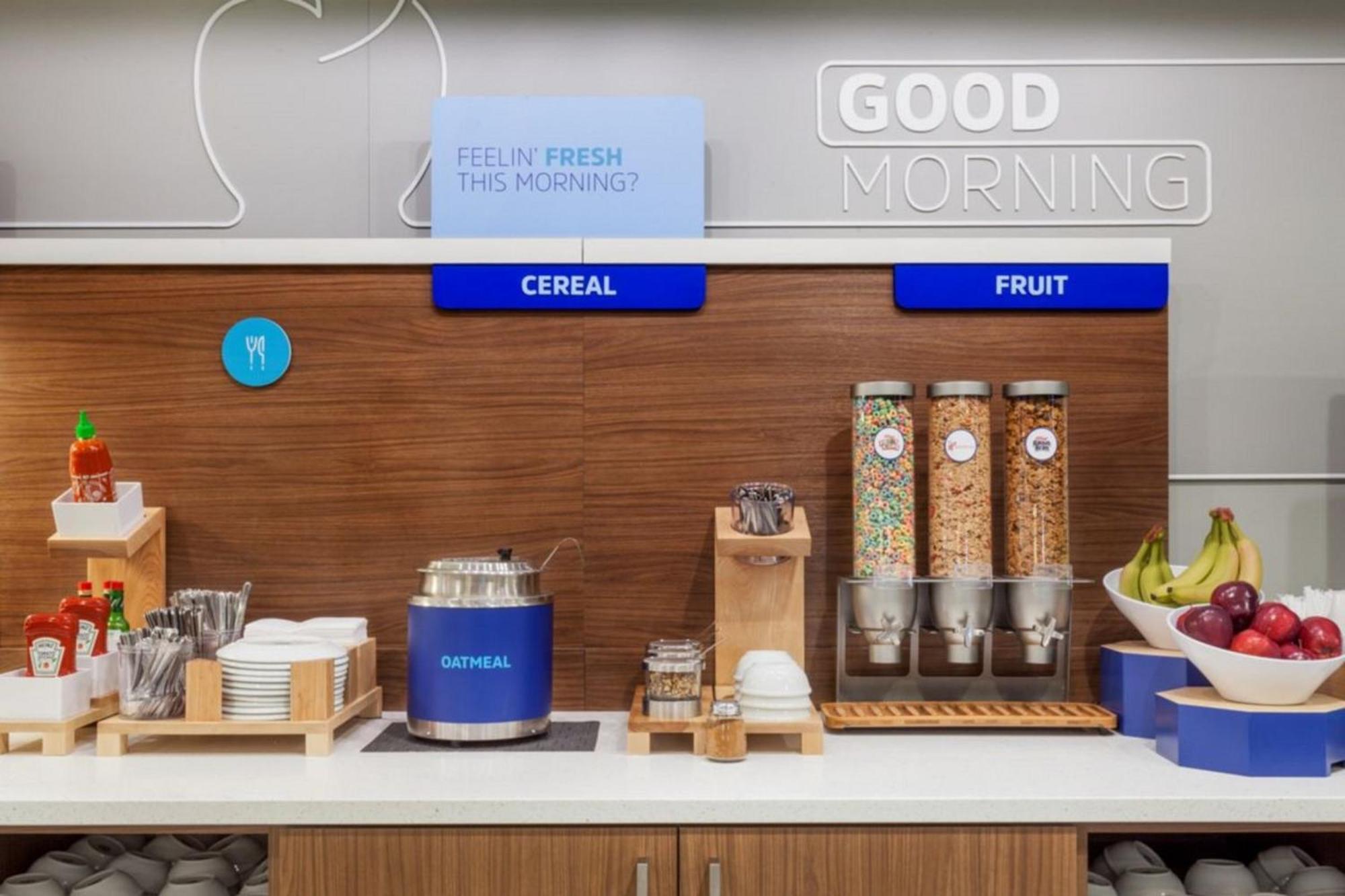 Holiday Inn Express Savannah - Gateway By Ihg Экстерьер фото